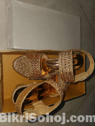 Balanced Heel